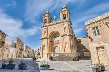 Fototapeta na wymiar Kościół św Piotra w Marsaxlokk, Malta