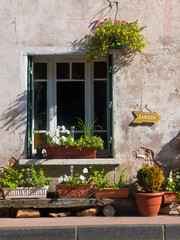 Fototapeta na wymiar Ogrodnictwo okno