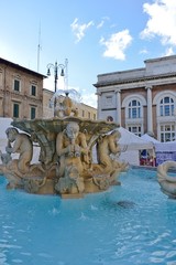 Fontana Piazza del Popolo, Pesaro