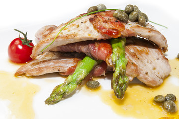 Мясо со спаржей