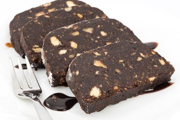 salame con cioccolato e biscotti secchi