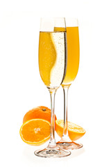 Sekt und Sekt-Orange mit Orangen