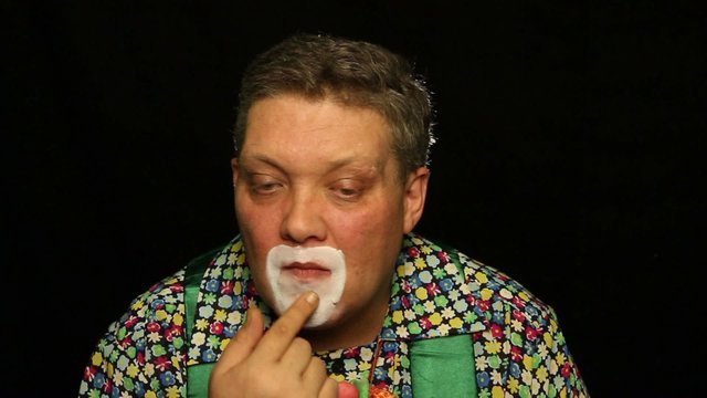 Clown makeup does/time lapse