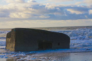 Bunker im Meer