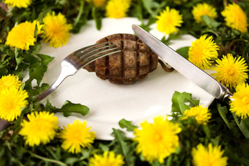 grenade dans une assiette