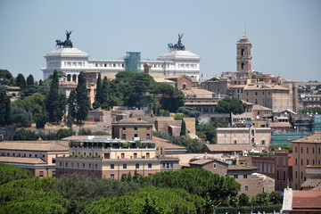 Obraz premium Rome skyline with National Monument to Victor Emmanuel II