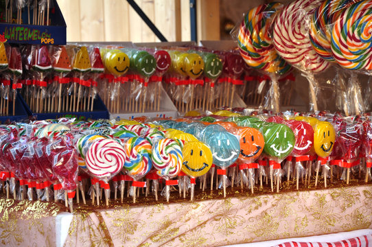 S&uuml;ssigkeitenverkauf am Markt