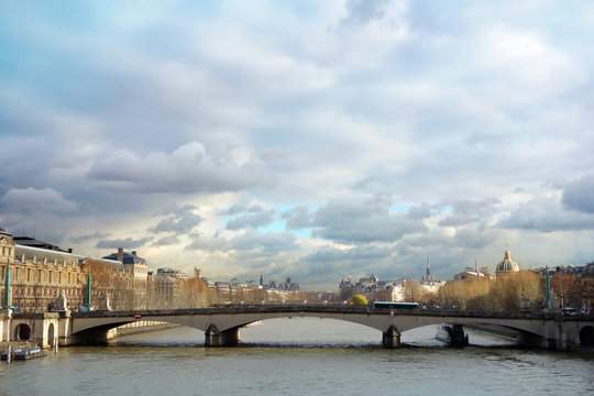 Paris sur la Seine
