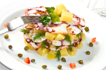 Octopus pie with potatos