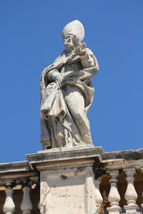 Fototapeta na wymiar Saint Remigius Kolumnada w Watykanie, Rzym