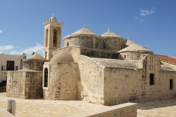 Fototapeta premium Fünfkuppelkirche Agia Paraskevi, Geroskipou, Zypern