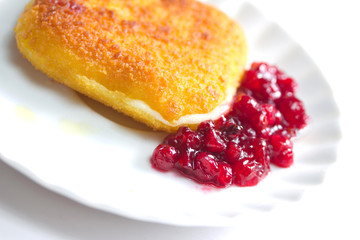 grilled cheese with sweet berries