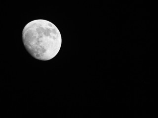 Full moon © Claudio Divizia