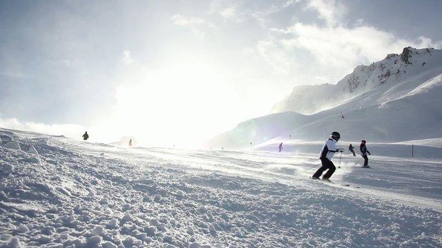 hill skiing ischgl