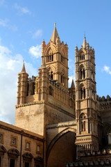 Fototapeta na wymiar Katedra w Palermo