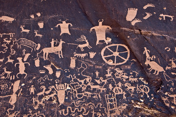 Newspaper Rock, pétroglyphes à Canyonlands - Moab, Utah USA