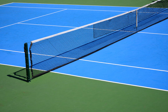 Outdoors tennis court