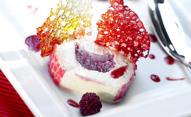 B&Ucirc;CHE GLAC&Eacute;E