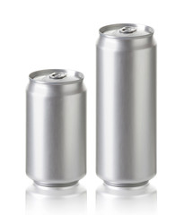 330, 500 ml. aluminum beer or soda cans, Realistic photo image