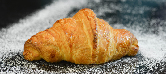 croissant © asaflow