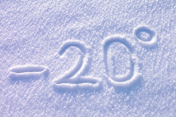 Minus 20 stopni napis na śniegu - obrazy, fototapety, plakaty