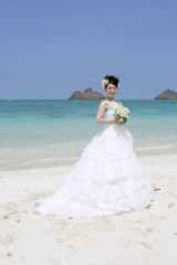 Fototapeta na wymiar ハワイアンリゾートウエディングの花嫁