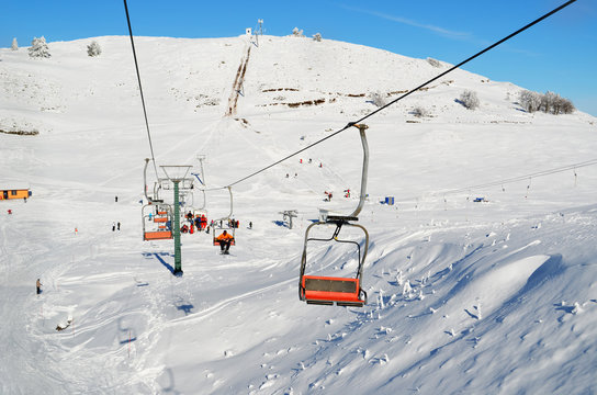 ski center anilio metsovo greece lift chair