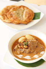 Massaman with roti