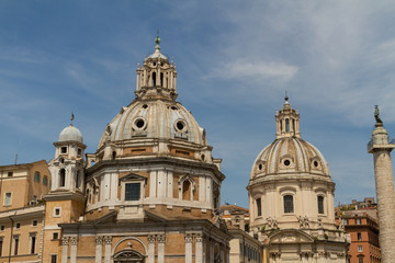 Fototapeta na wymiar Kościół Najświętszego Imienia Maryi w Forum Trajana i Santa Ale