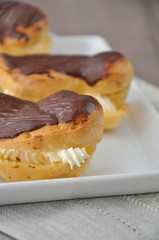 Eclair Chocolate