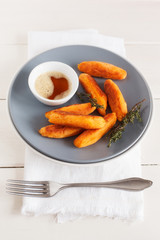 Vegetarisches Gericht mit Schupfnudeln aus Süßkartoffeln