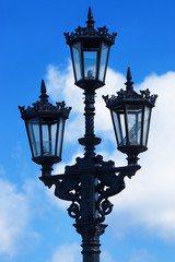 Fototapeta na wymiar stare lampy uliczne