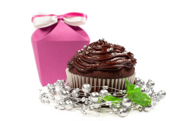 cake with chocolate cream and bonbonniere