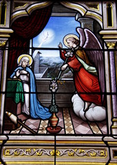 Fototapeta na wymiar Esprit Saint, Vitrail de l'église Saint Seine de Corbigny, Bourgogne