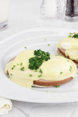 Egg Benedict and Ham