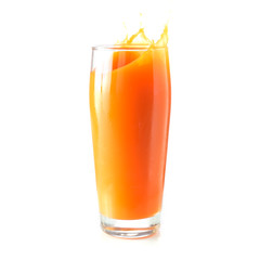 Sprizendes Orangensaft-Glas