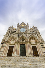 Fototapeta na wymiar Piazza del Duomo Siena