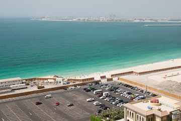 Fototapeta na wymiar Dubai Palm Jumeirah w Zatoce Perskiej