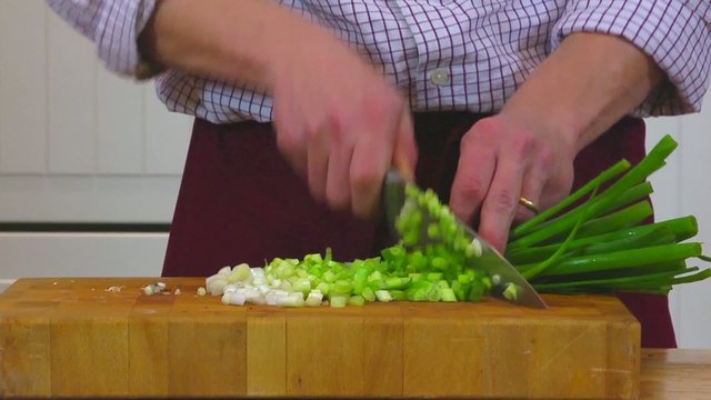 Cutting spring onions
