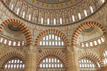 Fototapeta na wymiar Wnętrze Selimiye Meczet, Edirne, Turcja