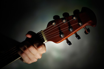 chitarra acustica