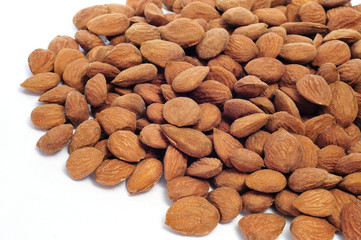 shelled almonds