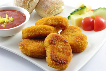 Chickennuggets mit Miniciabata und scharfen Dip
