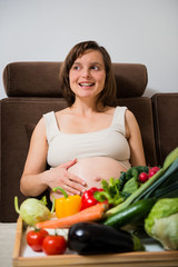 Obraz na płótnie Canvas Kobieta w ciąży - zdrowa żywność