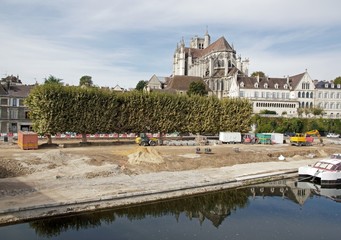 travaux, aménagement quais de l'Yonne à Auxerre (Bourgogne)