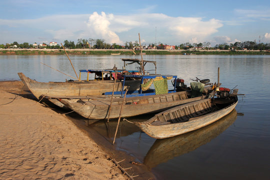 Barques de traversée du Mekong