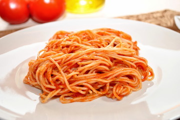 Spaghetti with Tomato Sauce