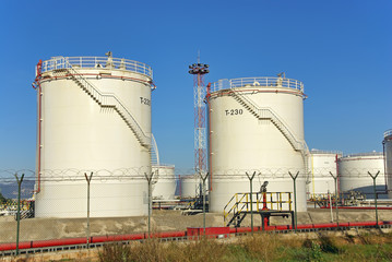 Fuel Tanks