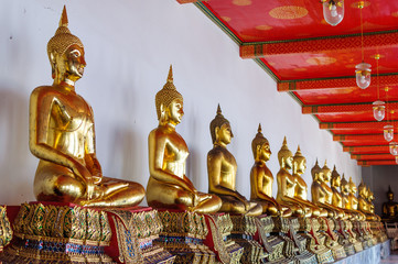  Thailand, Bangkok Gold Buddhas
