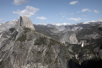 Fototapeta na wymiar Half Dome, Yosemite National Park
